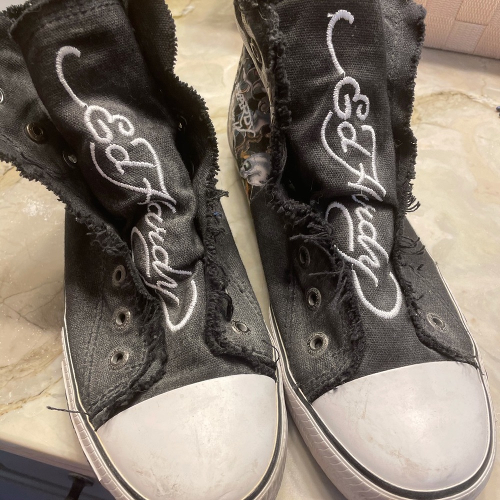 Ed Hardy high top woman’s 10